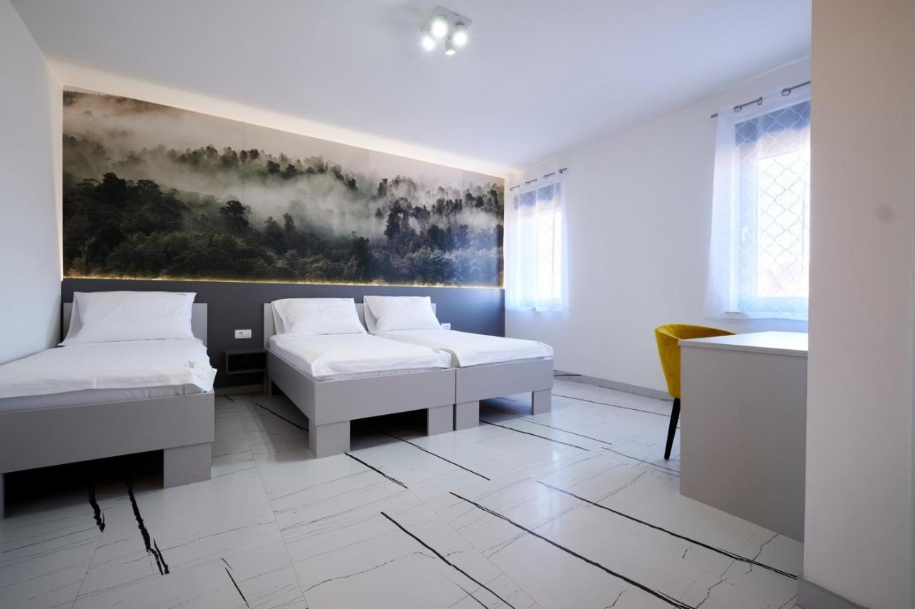 Marien Haus Hotel Karlovac Ngoại thất bức ảnh